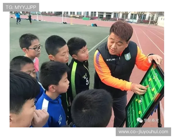 青少年足球训练收费标准与课程价值全面解析